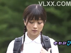Xin chị kế dạy "yêu"