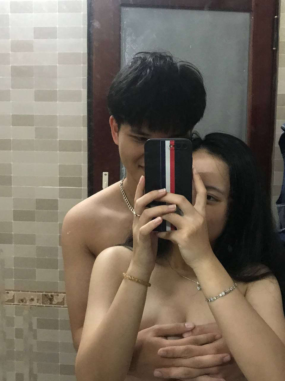 Một vẻ đẹp mới, một người phụ nữ xinh đẹp với thân hình đẹp và trong sáng.